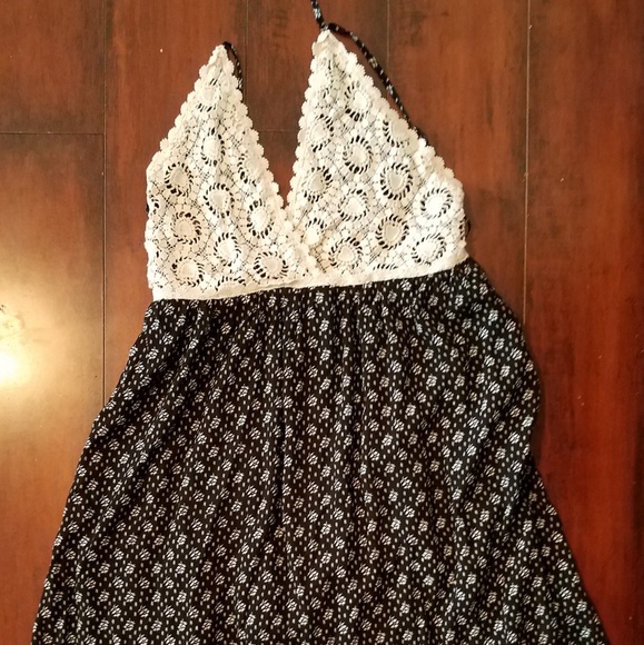 Crochet top maxi dress - Picture 1 of 3